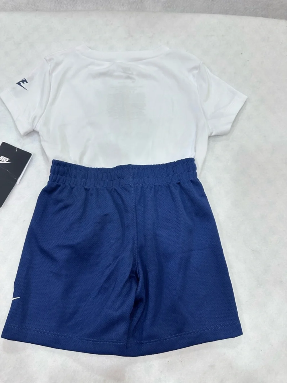 Boy’s Nike White and Dark Blue Short Set - Picture 3 of 9
